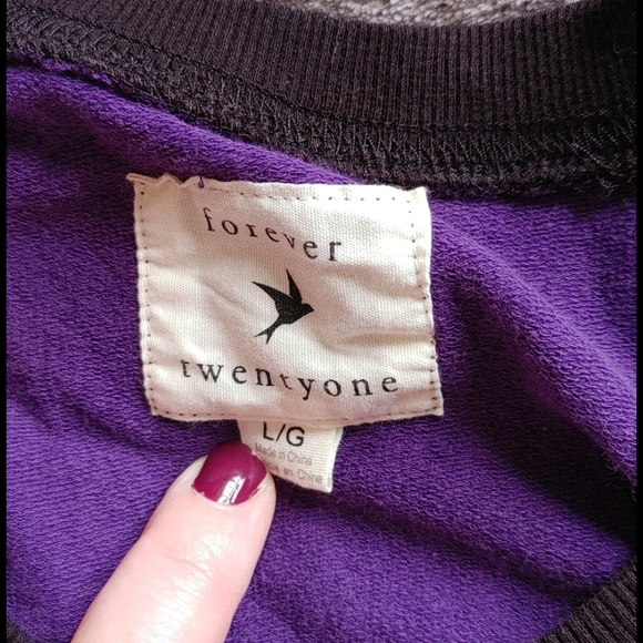 Forever 21 purple zebra top size L - Picture 3 of 4